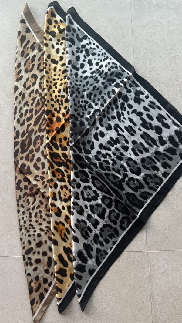 Pañuelo leopardo