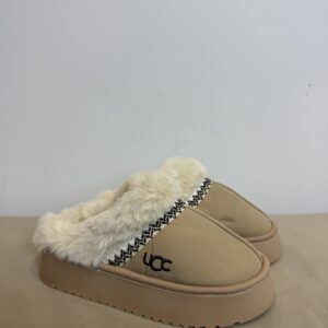 ZAPATILLAS UCC
