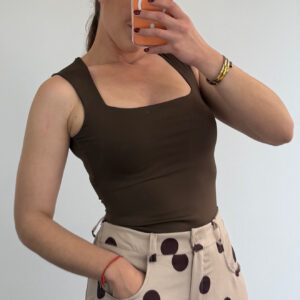 BODY ESCOTE CUADRADO LICRA