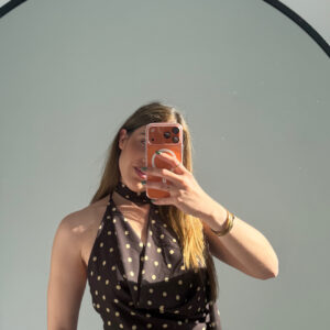 TOP AMALIA LUNAR